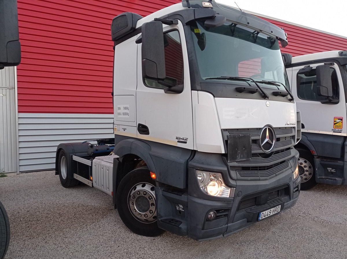Mercedes-Benz ACTROS 1842